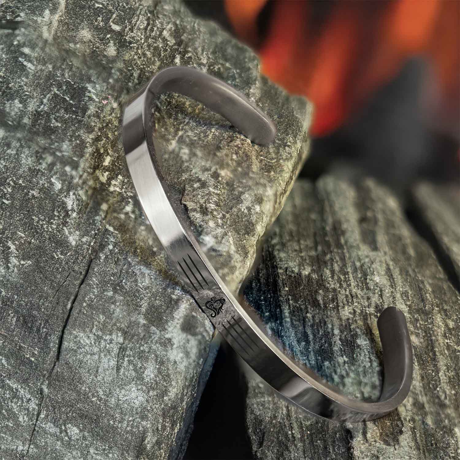 Mahakaal Gloss Cuff Adjustable Bracelet Silver