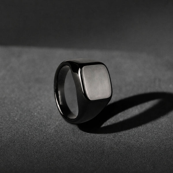 M Premium Jewellery Black Hercules Ring