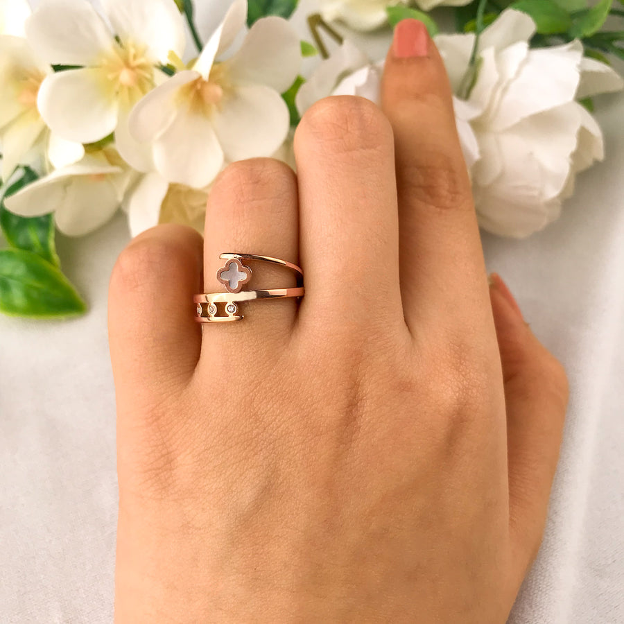 Clover Mother of Pearl Diamond Ring