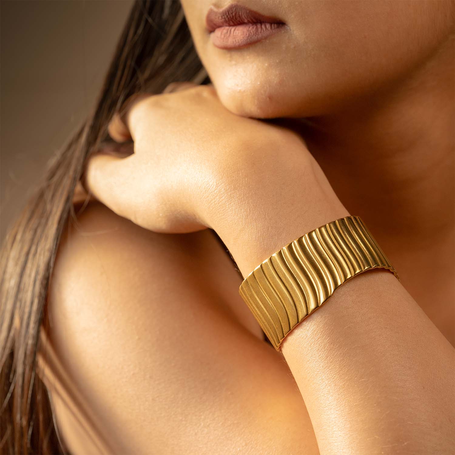 Diorra Golden Drift 18k Gold Statement Bracelet