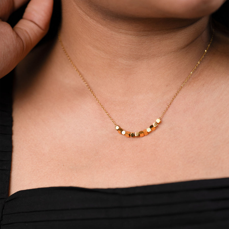 Noelia Gold Minimal Cube Necklace